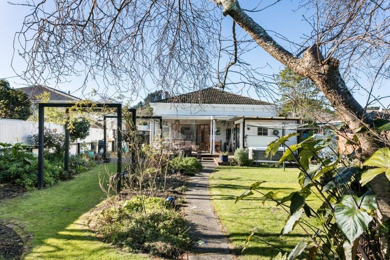 Photo of property in 218 Clifford Street, Whataupoko, Gisborne, 4010