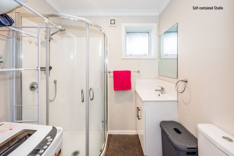 Photo of property in 4 Eatwell Avenue, Paraparaumu Beach, Paraparaumu, 5032