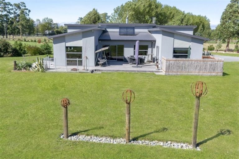 Photo of property in 56 Gressons Road, Waikuku, Rangiora, 7473