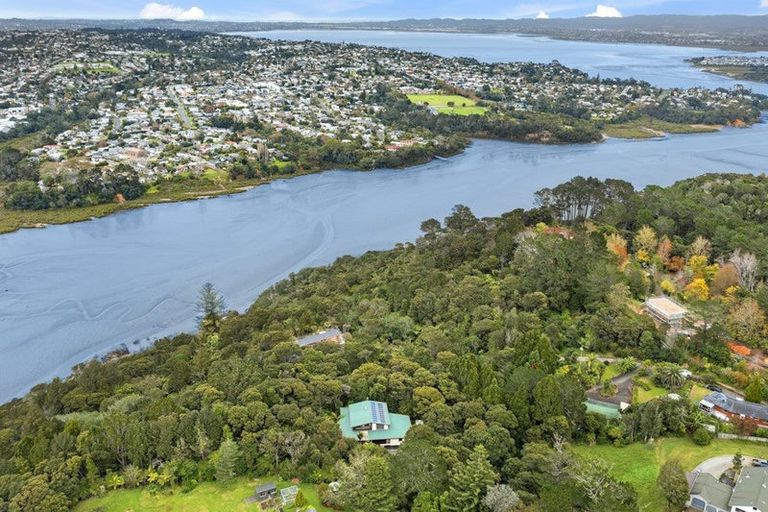 Photo of property in 145 Upper Harbour Drive, Greenhithe, Auckland, 0632