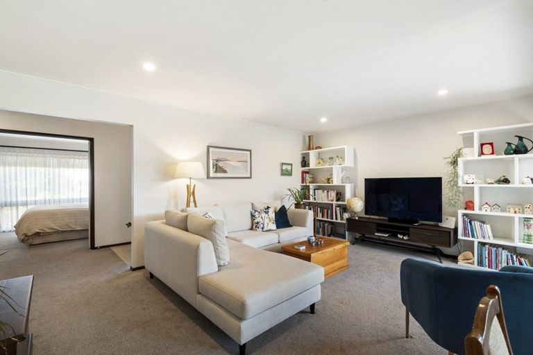 Photo of property in 176 Prince Regent Drive, Farm Cove, Auckland, 2012