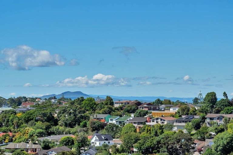 Photo of property in 11 Caversham Drive, Torbay, Auckland, 0630