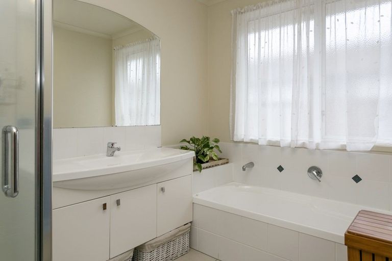 Photo of property in 4 Barbary Close, Wharewaka, Taupo, 3330