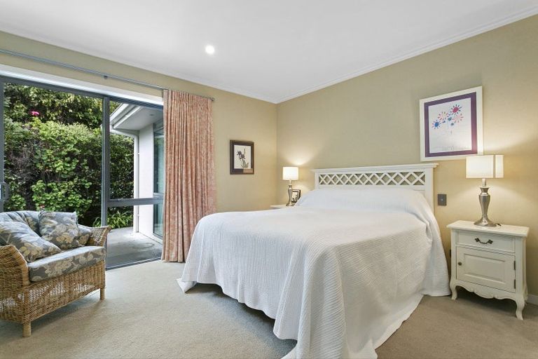 Photo of property in 739 Acacia Bay Road, Acacia Bay, Taupo, 3330