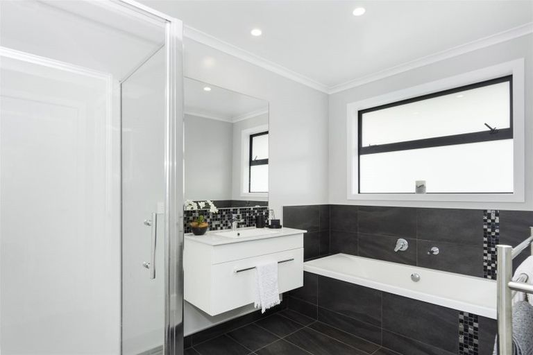 Photo of property in 8c No 2 Road, Te Puke, 3119