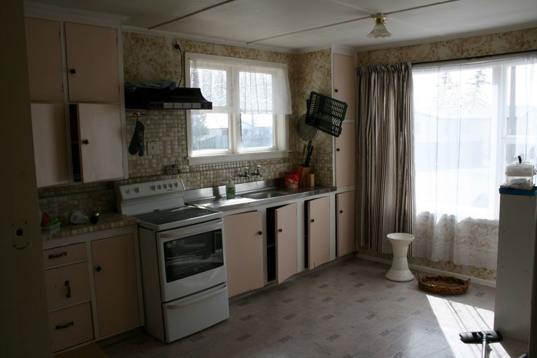 Photo of property in 16 Jollie Road, Twizel, 7901