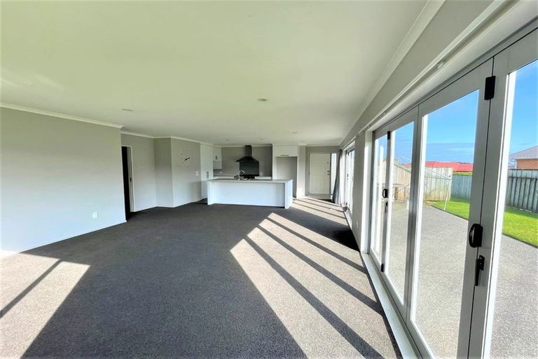 Photo of property in 48 Penrod Drive, Bell Block, New Plymouth, 4312