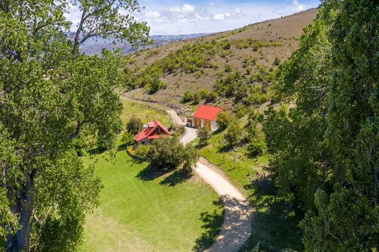 Photo of property in 443a Waikerikeri Vly Road, Waikerikeri, Alexandra, 9391