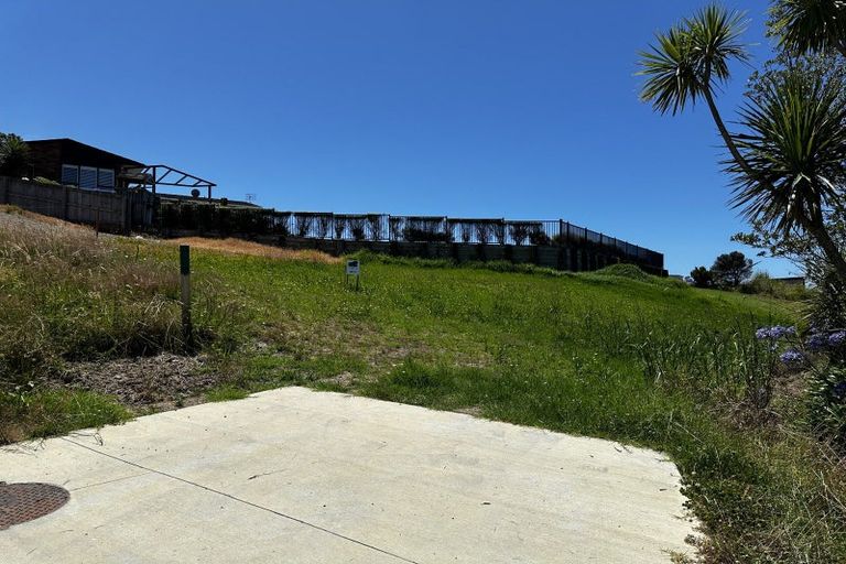 Photo of property in 16a Blue Moon Rise, Langs Beach, 0582