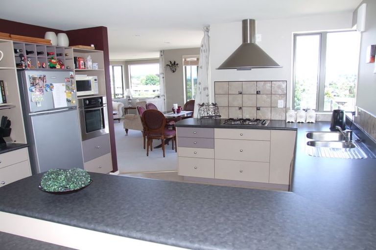 Photo of property in 2/72 Harvey Street, Waipahihi, Taupo, 3330