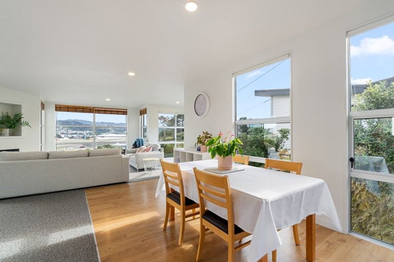 Photo of property in 121a Wexford Road, Miramar, Wellington, 6022