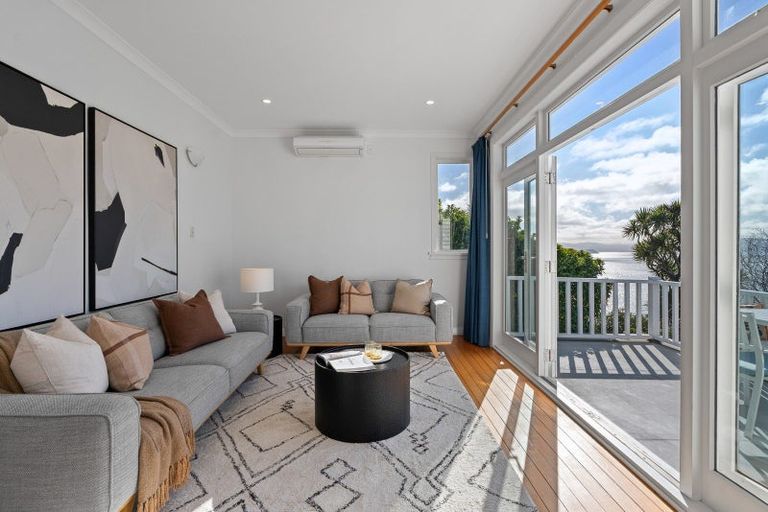 Photo of property in 66 Seatoun Heights Road, Seatoun, Wellington, 6022