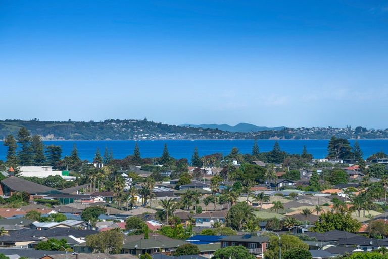 Photo of property in 57 The Ritz, Orewa, 0931