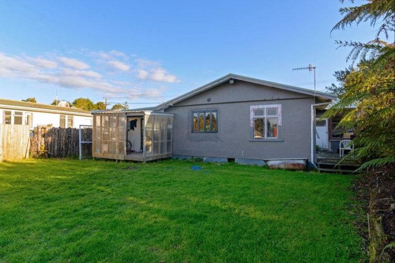 Photo of property in 11 Lee Road, Hannahs Bay, Rotorua, 3010
