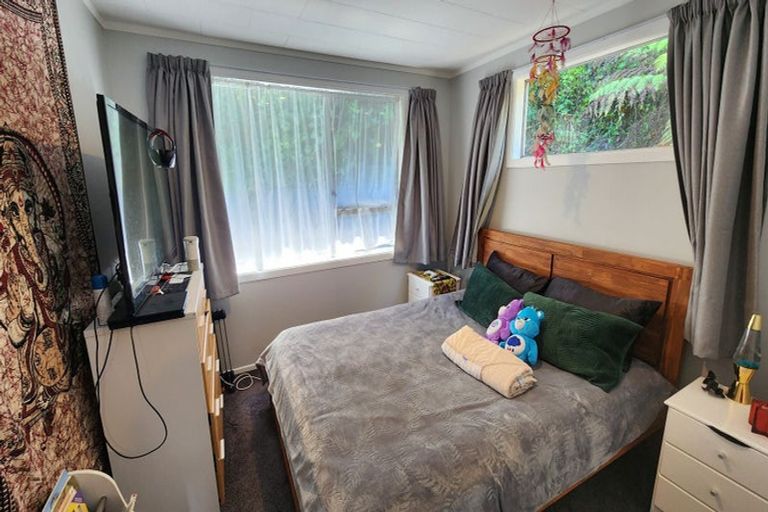 Photo of property in 80c Airlie Road, Plimmerton, Porirua, 5026