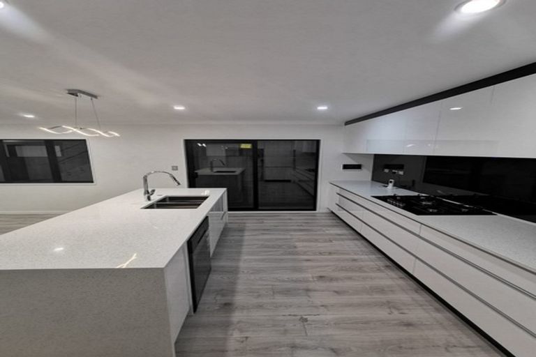 Photo of property in 2a Elizabeth Avenue, Papatoetoe, Auckland, 2025