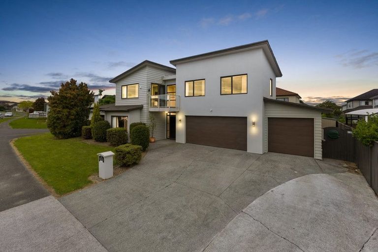 Photo of property in 28 Malahide Drive, Flat Bush, Auckland, 2019
