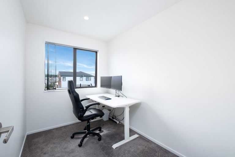 Photo of property in 42e Donegal Park Drive, Flat Bush, Auckland, 2019