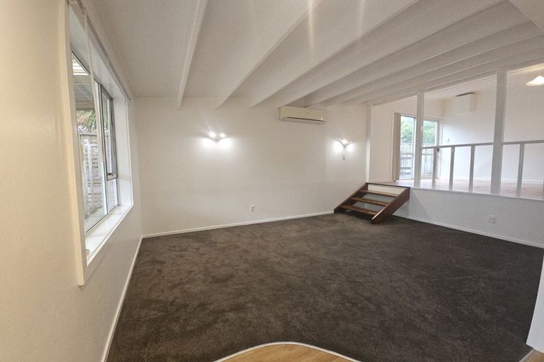 Photo of property in 35 Weymouth Street, New Plymouth, 4310