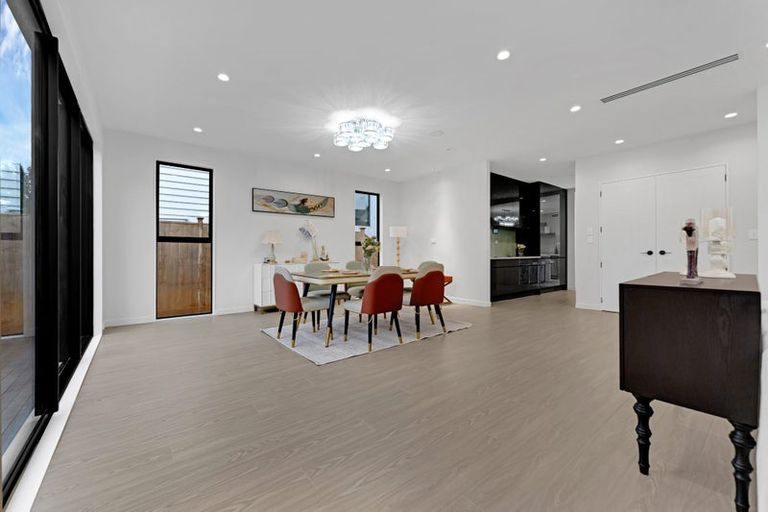 Photo of property in 12 Greenstead Close, Flat Bush, 2019
