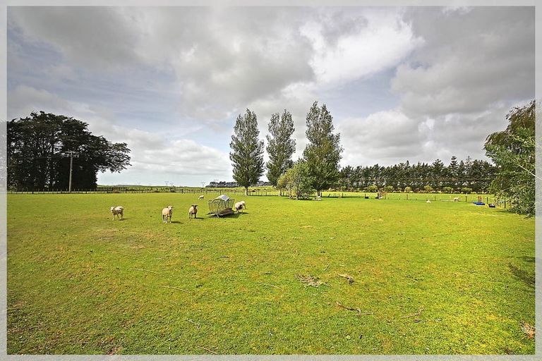 Photo of property in 296 Motuiti Road, Foxton, 4891