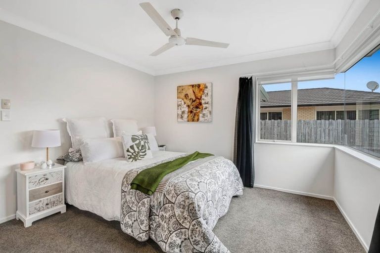 Photo of property in 2/31 Alice Avenue, Orewa, 0931