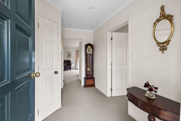 Photo of property in 11 Kingsgate Row, Havelock North, 4130