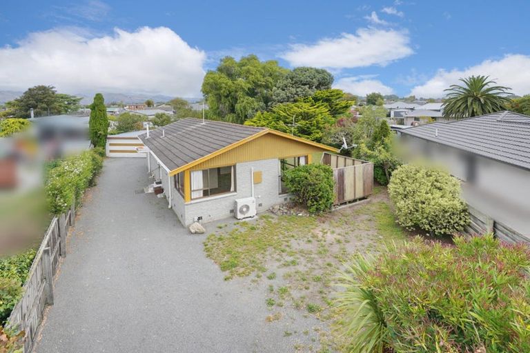 Photo of property in 11 Channel Place, Aranui, Christchurch, 8061