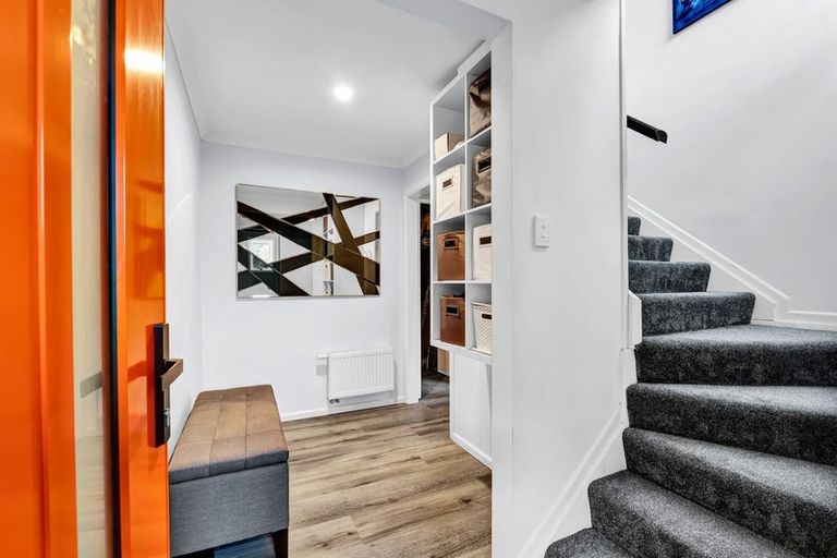 Photo of property in 11 Roto Street, Westown, New Plymouth, 4310