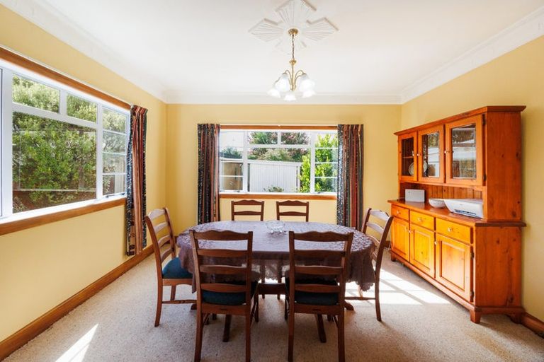 Photo of property in 25 Ake Ake Avenue, Hokowhitu, Palmerston North, 4410