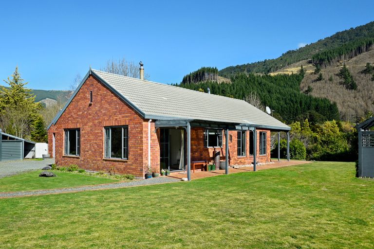 Photo of property in 166 Wakamarina Road, Canvastown, Havelock, 7178