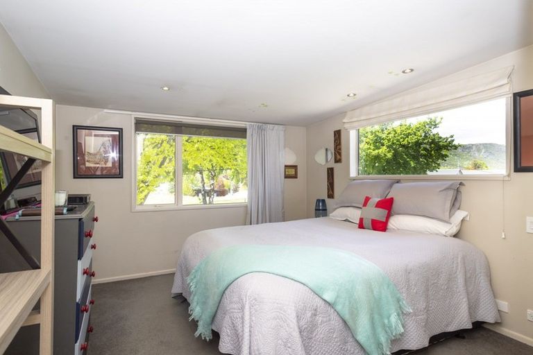 Photo of property in 56 Centennial Avenue, Arrowtown, 9302