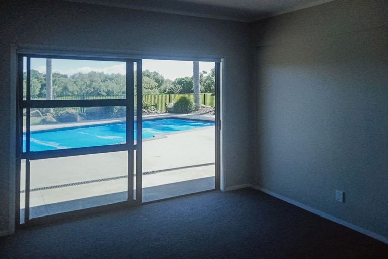 Photo of property in 337a Clarks Beach Road, Clarks Beach, Pukekohe, 2679