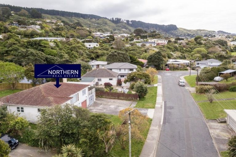 Photo of property in 4 Huia Street, Tawa, Wellington, 5028