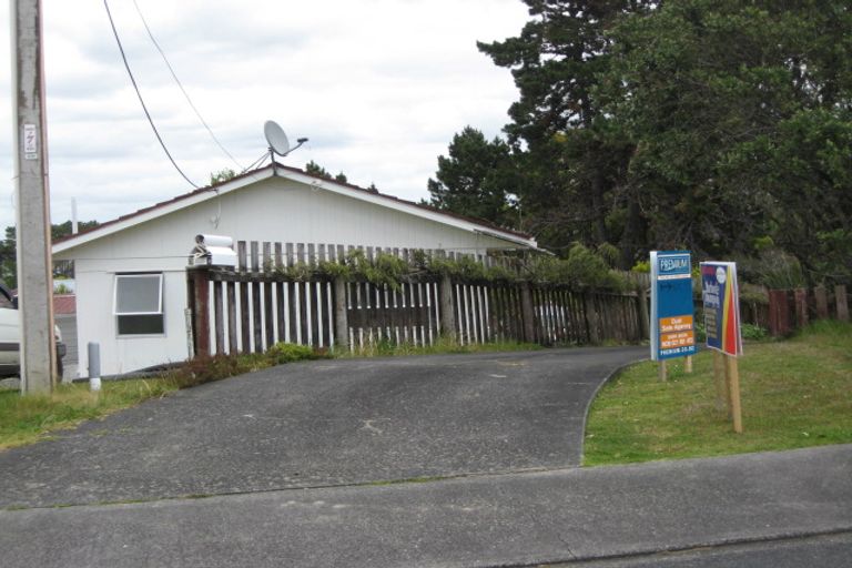 Photo of property in 3 Walbrook Road, Manly, Whangaparaoa, 0930