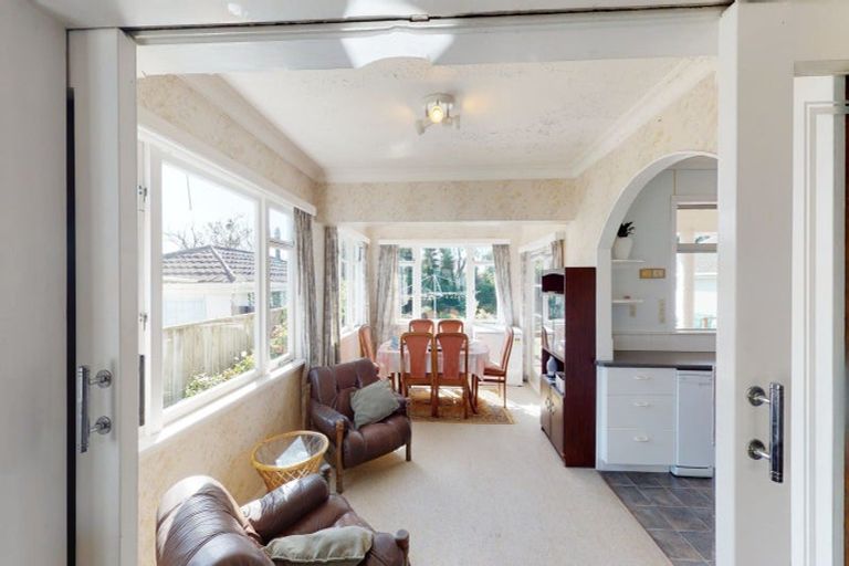 Photo of property in 6 Worcester Street, Levin, 5510