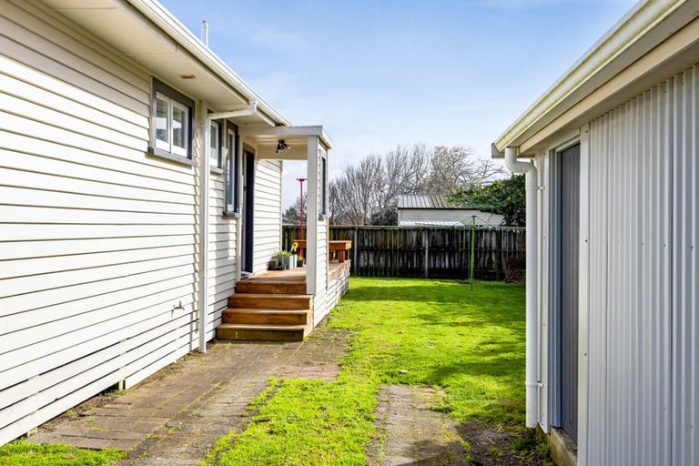 Photo of property in 6 Brookes Terrace, Waitara, 4320