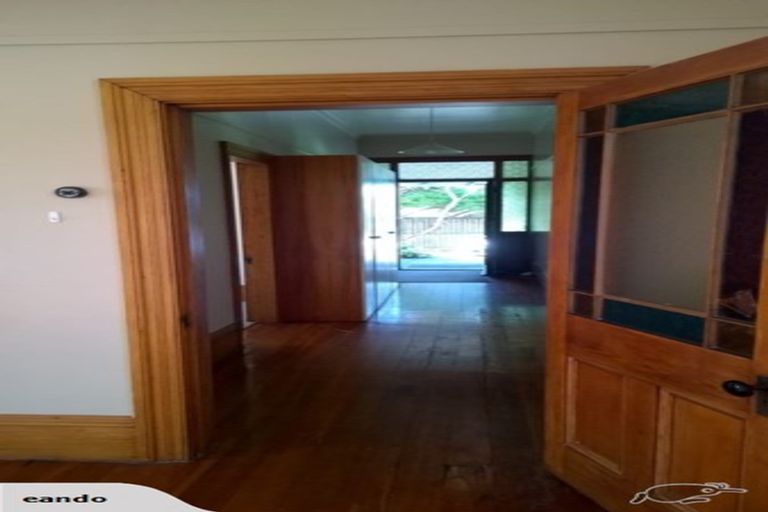 Photo of property in 19 Woodville Street, Edgeware, Christchurch, 8013