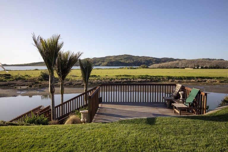 Photo of property in 3 Nihinihi Avenue, Raglan, 3225