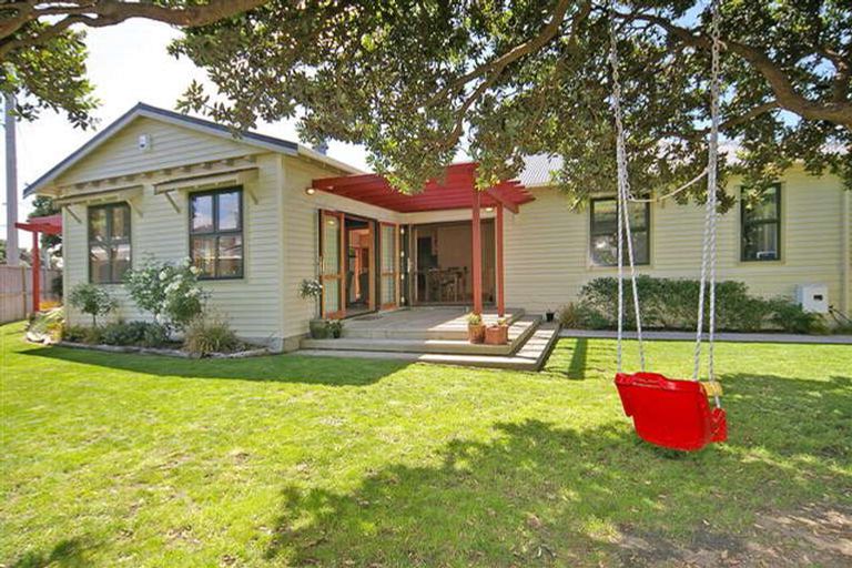 Photo of property in 25 Hector Street, Seatoun, Wellington, 6022