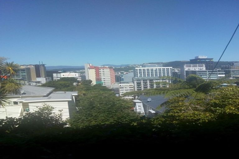 Photo of property in 28 Talavera Terrace, Kelburn, Wellington, 6012