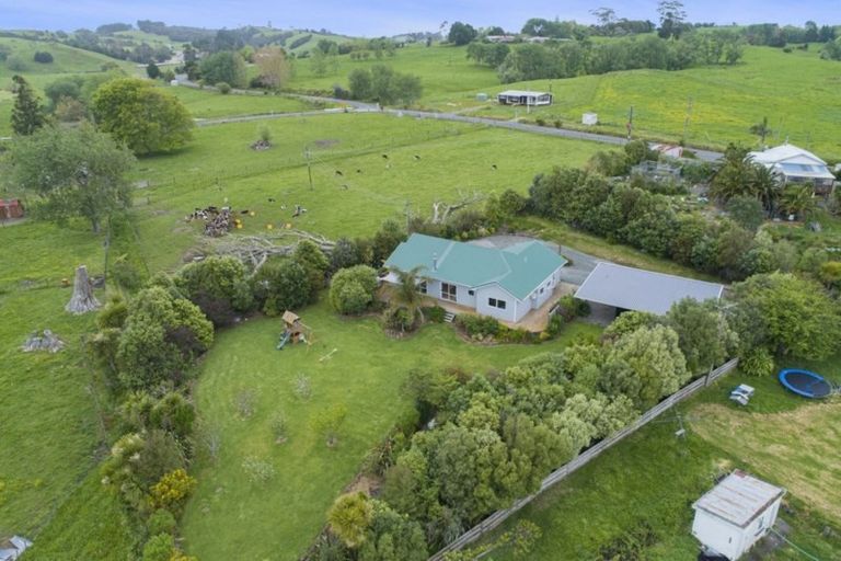 Photo of property in 475 Tauraroa Road, Mangapai, Whangarei, 0178