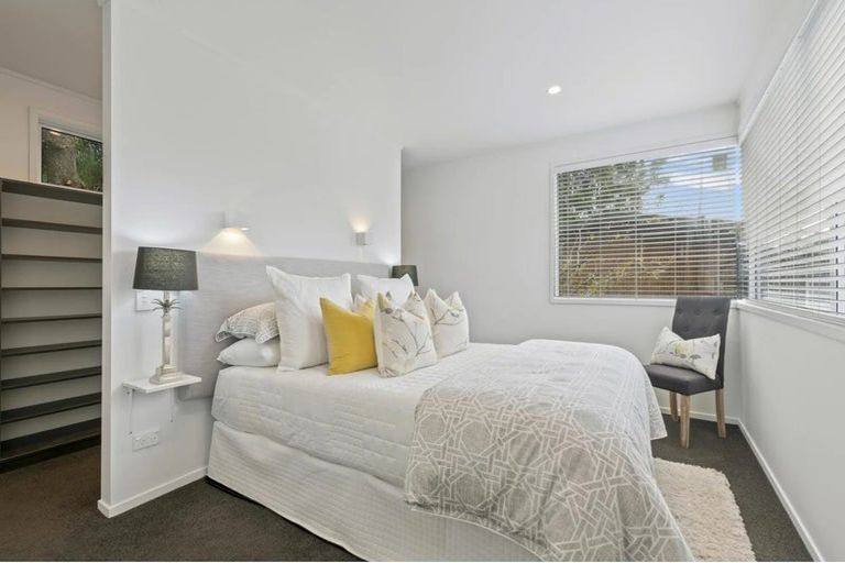 Photo of property in 21 Berne Place, Birkenhead, Auckland, 0626