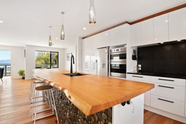 Photo of property in 27 Heemskerck Place, Britannia Heights, Nelson, 7010