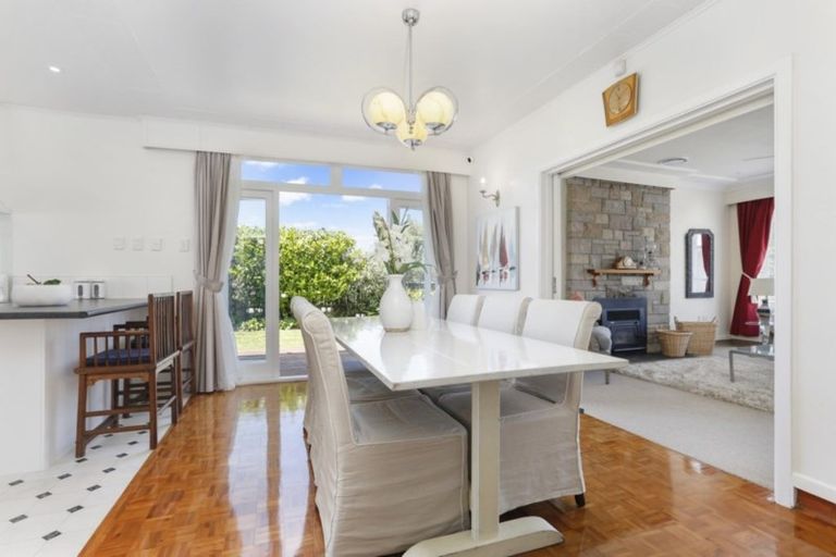 Photo of property in 1/5 Wellesley Road, Mangere Bridge, Auckland, 2022