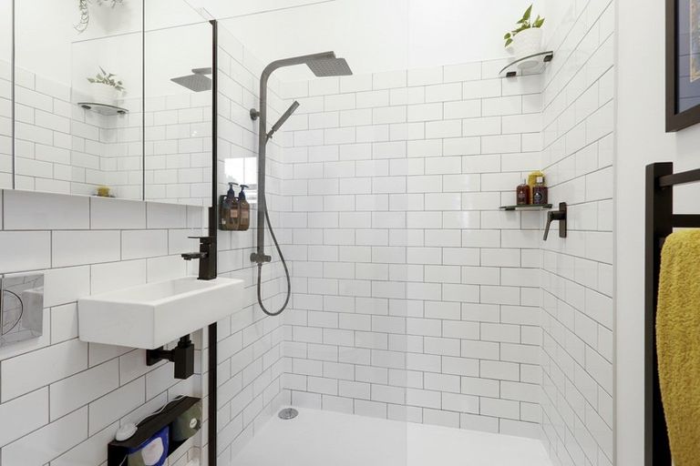 Photo of property in 45 Huka Road, Birkenhead, Auckland, 0626