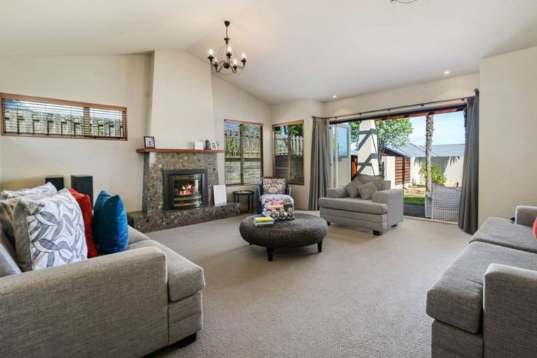 Photo of property in 3 Hayward Rise, Owhata, Rotorua, 3010