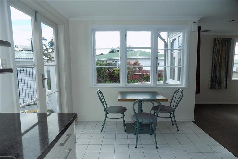 Photo of property in 1 Russell Road, Marewa, Napier, 4110