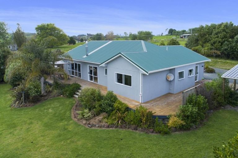 Photo of property in 475 Tauraroa Road, Mangapai, Whangarei, 0178