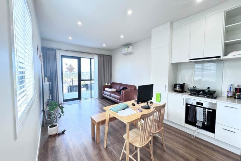 Photo of property in 4 Salvia Lane, Totara Park, Auckland, 2019